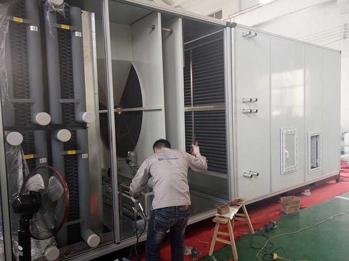 威海某大型化工企業兩台10%濕度，40000風量2台91看片在线下载機組